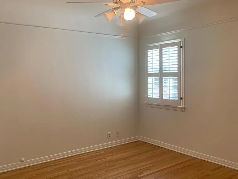 725 N Fairview St — Photo 11
