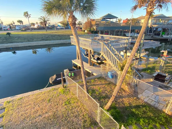 50 Harbour Cir #2, Galveston, TX 77554