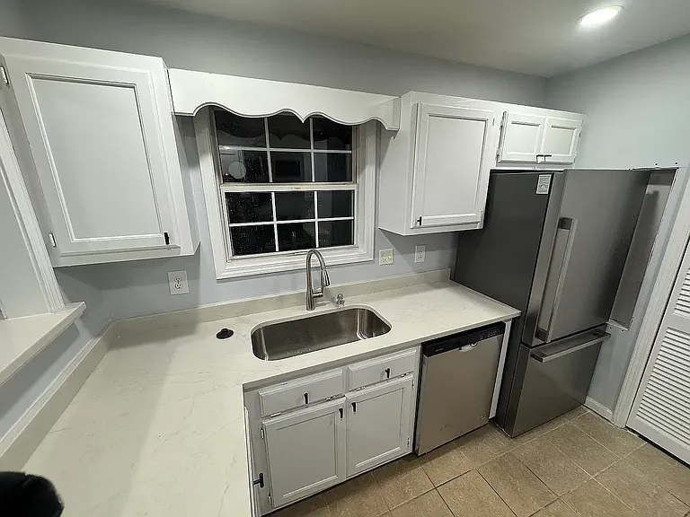39 Huntsfield Dr — Photo 8
