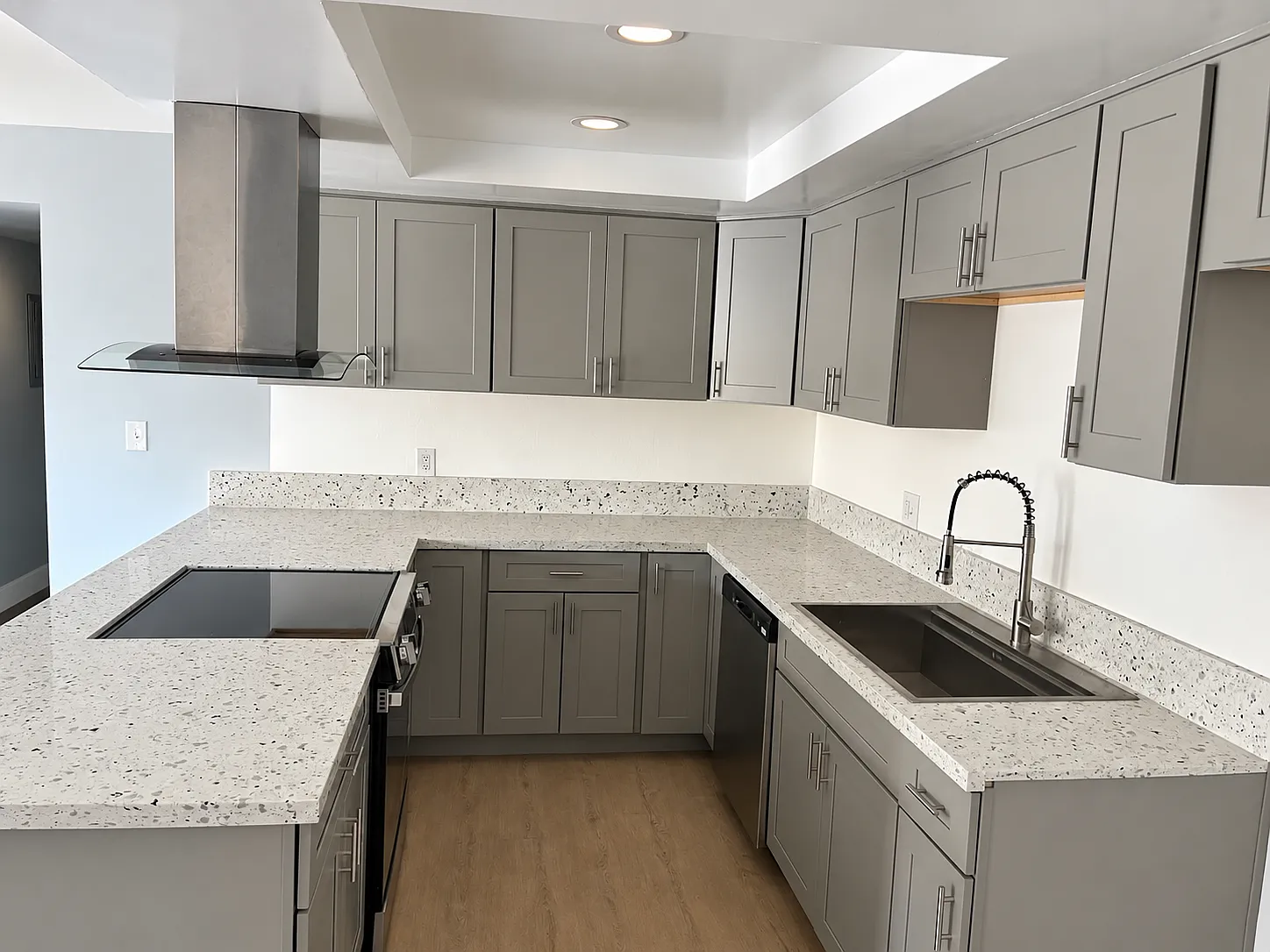 3 bed, 1350 sqft, $2,600 — Photo 3