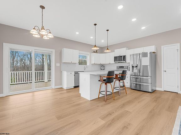 4th image of 83 Warm Hollow Rd