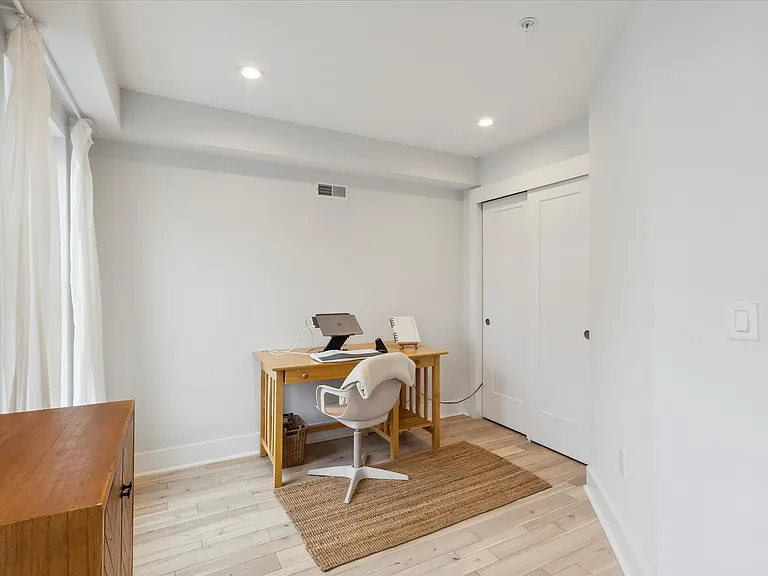 1343 S Lambert St — Photo 13