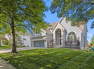 5836 W 145th St, Overland Park, KS 66223