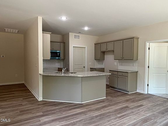 5th image of 205 Mangrove Ct
