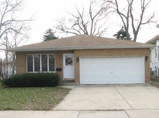 8027 White Ave, Lyons, IL 60534