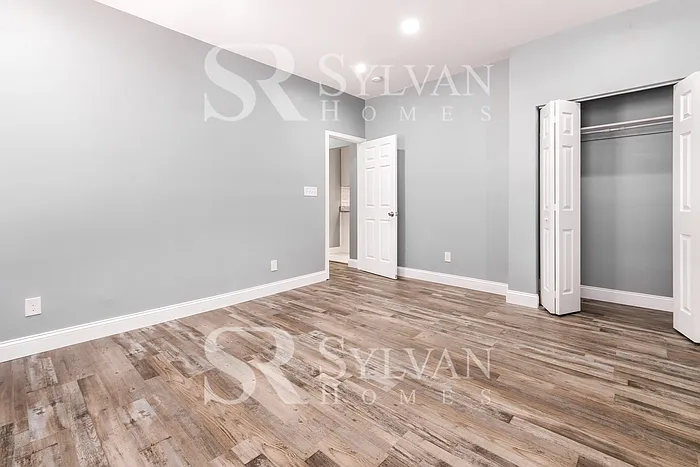 2902 Chelsea Ter — Photo 9