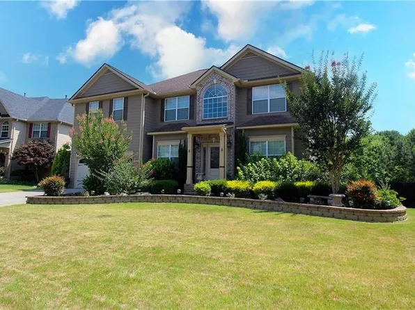 305 Farmbrook Pass, Canton, GA 30115