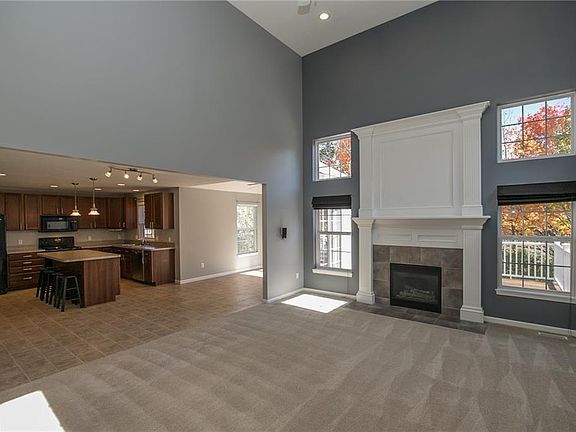 3rd image of 1877 Baythorn Way