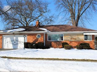 21880 Elizabeth Ave, Fairview Park, OH