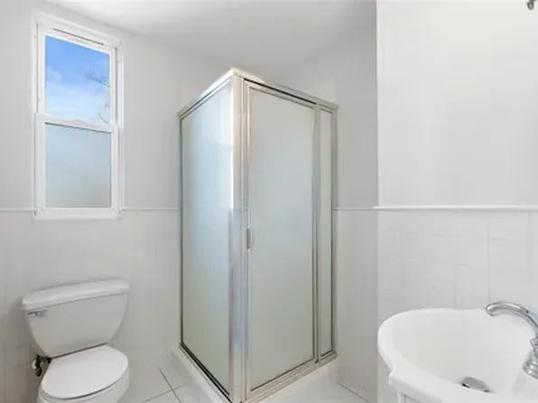 302 2nd Street image 17 of 19