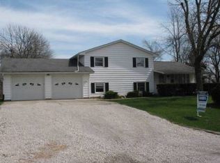 2350 Baker Ln, Decatur, IL 62526