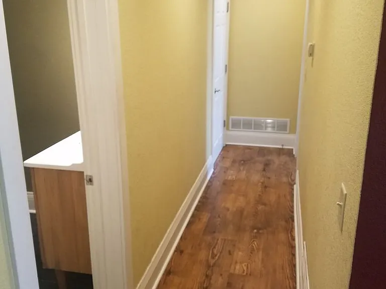 1000 E. Locust St. / 2906 N. Weil St. — Photo 9