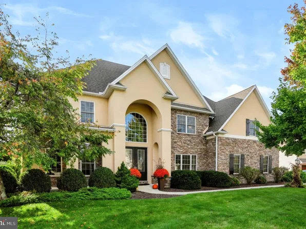 1273 Skyview Ct, Mechanicsburg, PA 17050