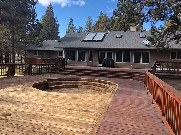 Incredible 1000+sq ft deck