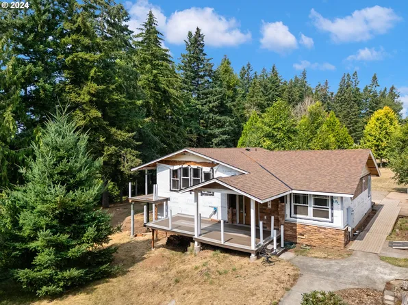 17258 S North End Rd, Oregon City, OR 97045