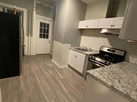 3rd image of 37 Beach St #1L