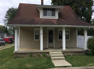 8 S Walnut St, Carthage, IN 46115