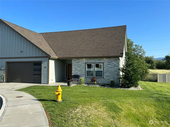 236 Solomon Loop NW, East Wenatchee, WA 98802