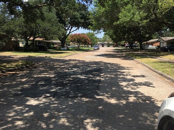 4th image of 1217 Greenway Dr