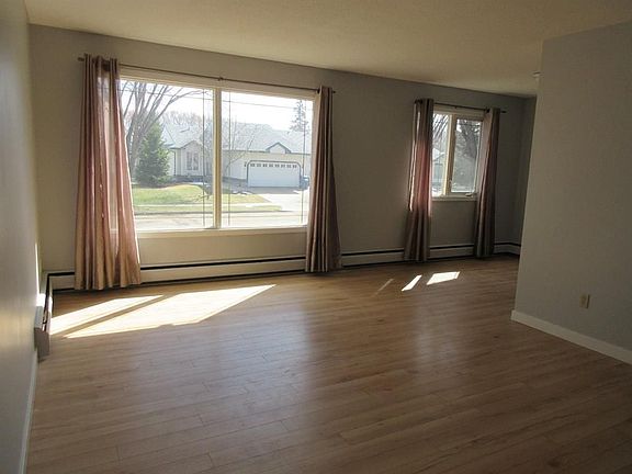 2nd image of 4728 47th St #1