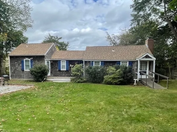 7 Five Rod Hwy, Wainscott, NY 11975