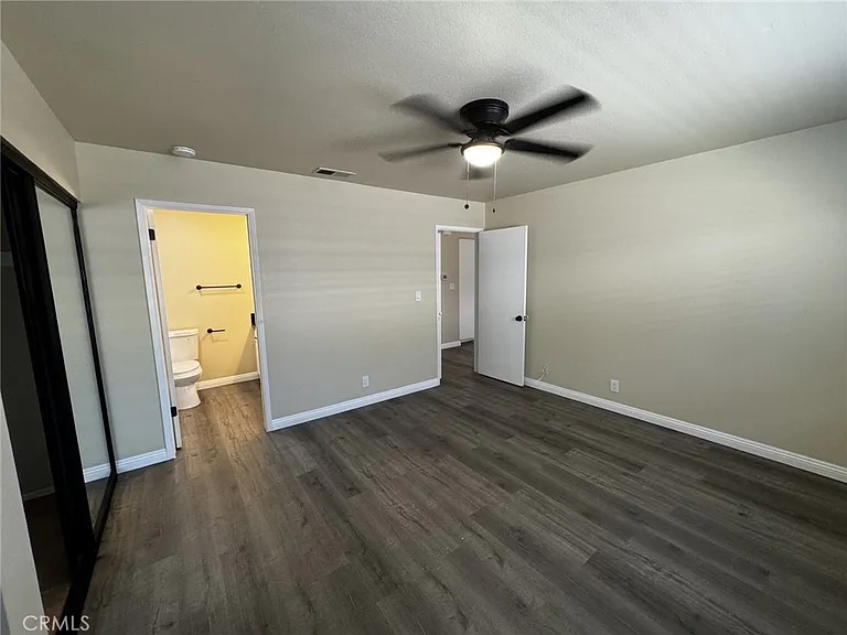 171 N Alameda Ave #B — Photo 14