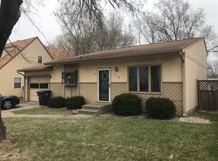 2116 Halls Lndg, Manhattan, KS 66502