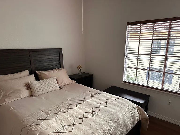 117 S Sherrill St — Photo 10