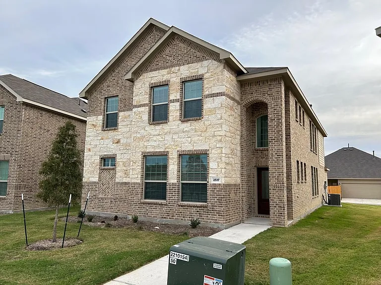 2517 Maplehurst Dr — Photo 25