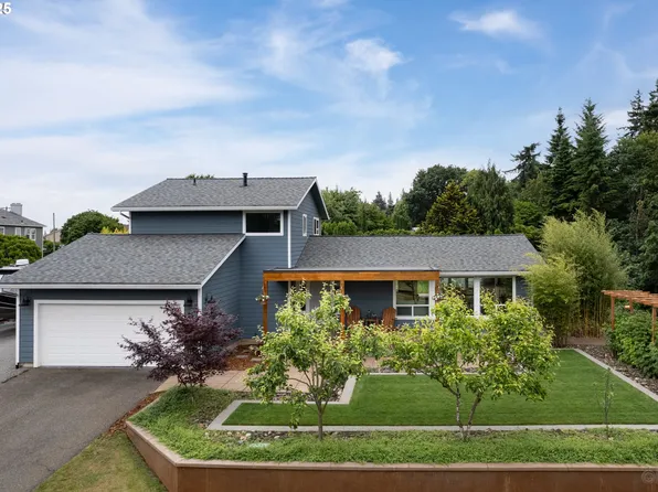 655 Pacific St, Columbia City, OR 97018