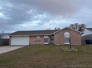 11535 E 7th Pl S, Tulsa, OK 74128