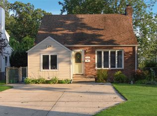 112 Netz Pl, Albertson, NY 11507