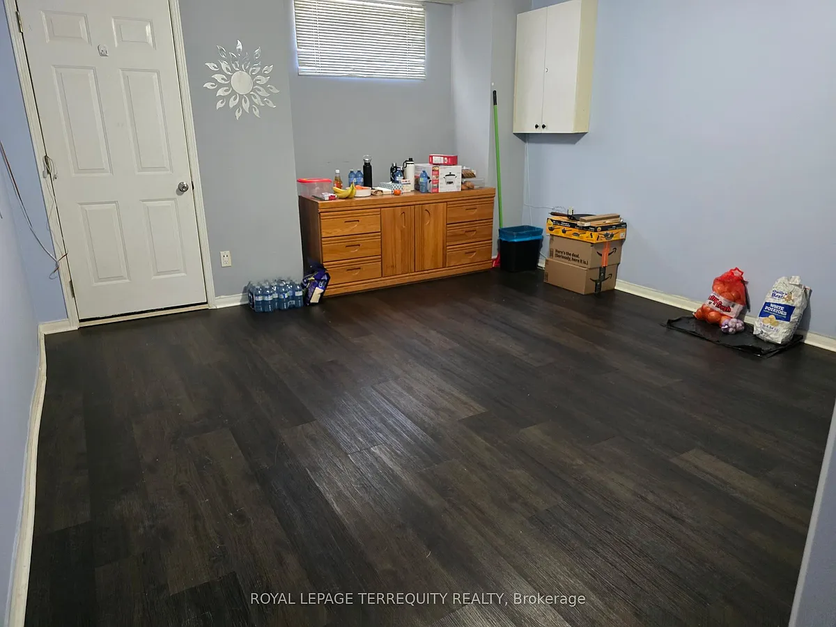 Building Photo - 7 Mulock Ave #BASEMENT
