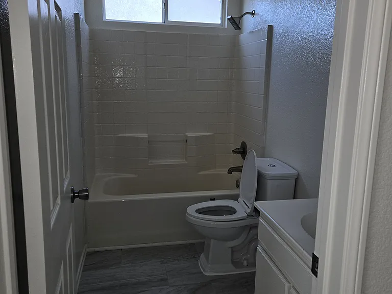 45439 Fairbanks Ave — Photo 16
