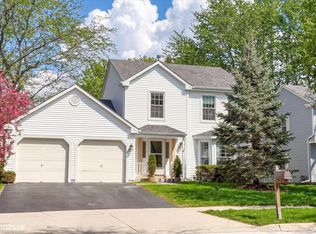 103 N Sterling Heights Rd, Vernon Hills, IL 60061