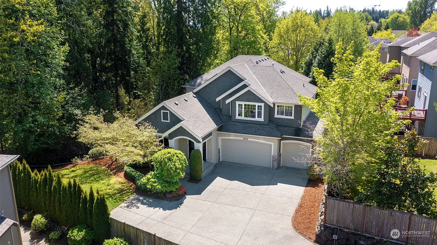 12016 176th Avenue NE photo 1