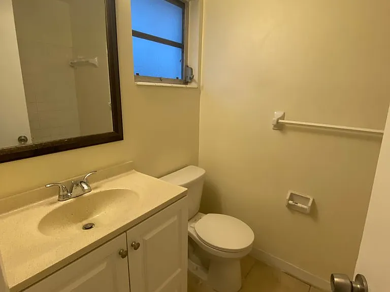 500 75th Ave N #2 — Photo 8