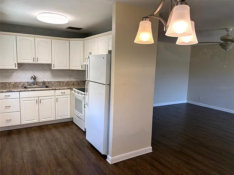 2202 Clubhouse Dr #185 — Photo 9