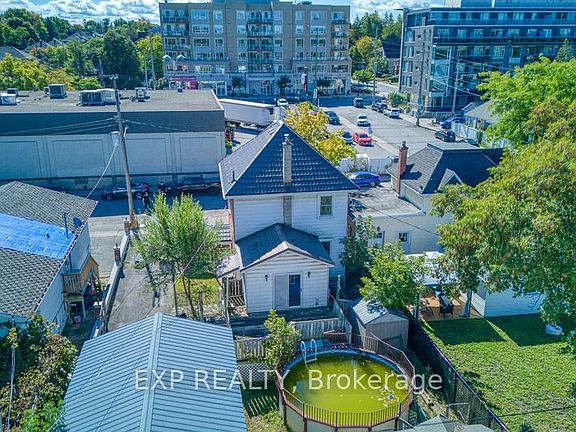 3rd image of 21 Garrison St