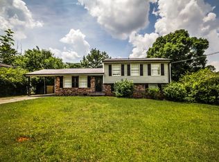 5797 Cobbrook Dr, Ellenwood, GA 30294