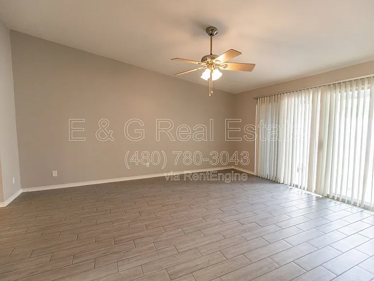 2908 E Avenida Olivos — Photo 4