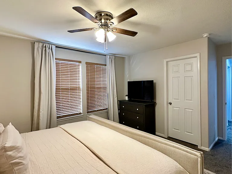 4131 W Kenyon Ave — Photo 25