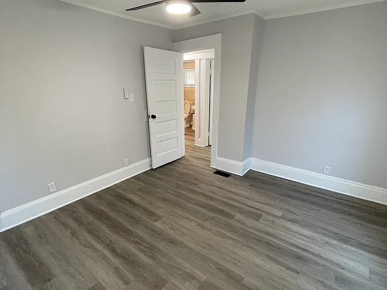 1601 Oakley Ave — Photo 12