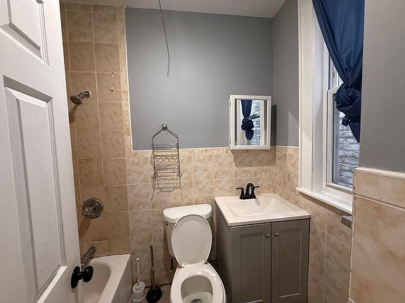 4th image of 506 Orange St #3