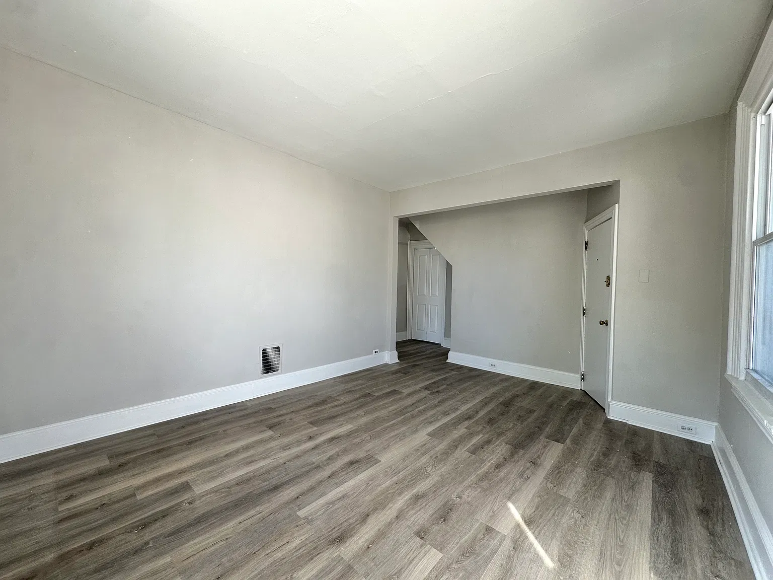 4020 Rhawn St — Photo 2