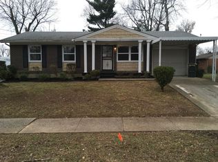 5206 Red Leaf Rd, Louisville, KY 40218