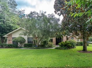 1905 Cimmaron Run Dr, Valrico, FL 33594