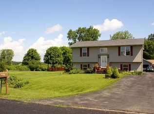 174 122nd St, Pleasant Prairie, WI 53158