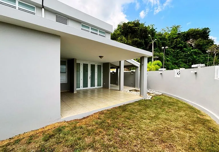 Urb Miraflores 31103 Calle Camelia — Photo 4
