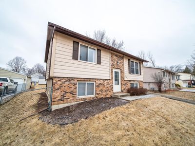 2547 Carla Ln NW, Rochester, MN, 55901